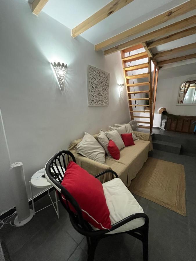 Apartment Two Bedroom With Fantastic Sea View *